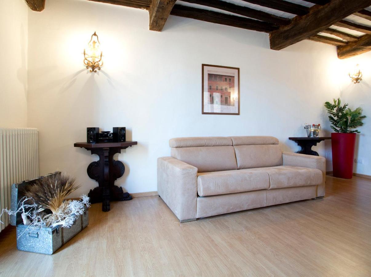 شقة سيينا  في Residenza D'Epoca Palazzo Piccolomini المظهر الخارجي الصورة
